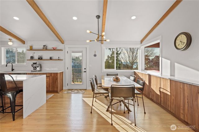 29603 1st Avenue S, Federal Way, WA 98003