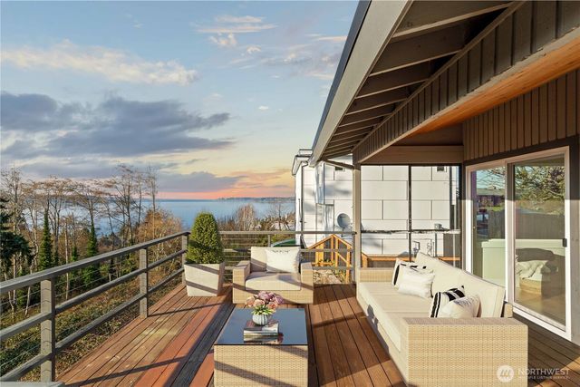 29603 1st Avenue S, Federal Way, WA 98003