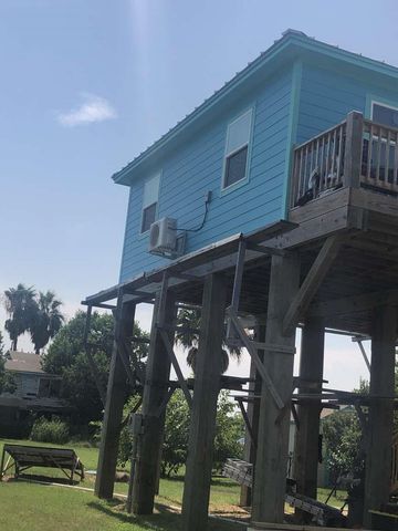1021 N Sage Road, Crystal Beach, TX 77650