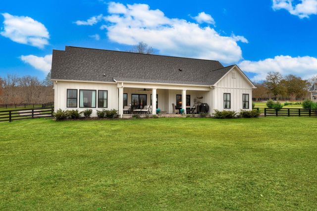 576b Mcintosh Loop, Aiken, SC 29805