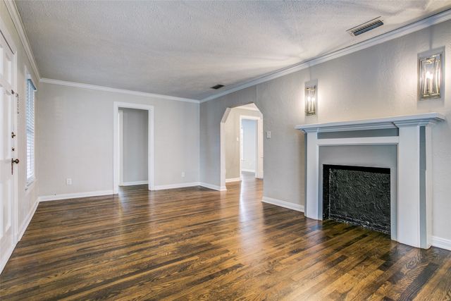 715 Newell Avenue, Dallas, TX 75223