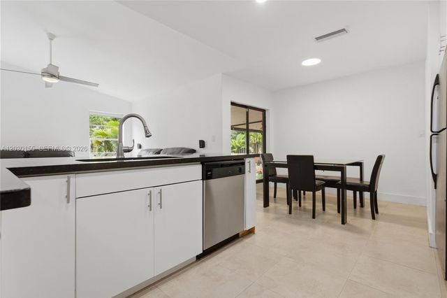 12106 Lymestone Way, Cooper City, FL 33026