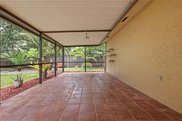 12106 Lymestone Way, Cooper City, FL 33026