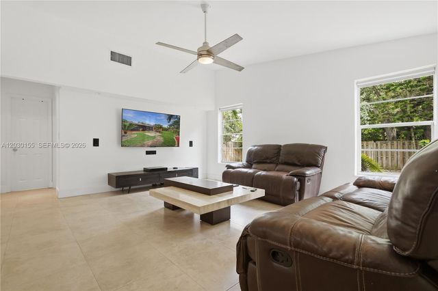 12106 Lymestone Way, Cooper City, FL 33026