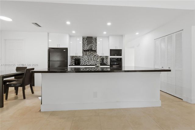 12106 Lymestone Way, Cooper City, FL 33026