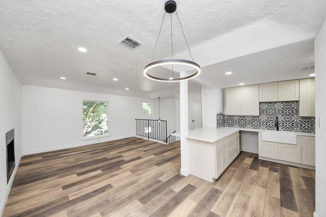 19306 Gladewater Court, Tomball, TX 77375