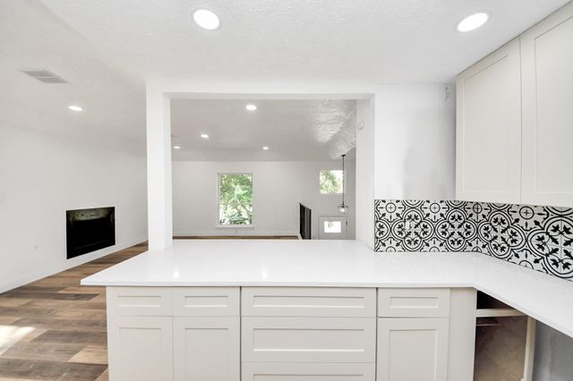 19306 Gladewater Court, Tomball, TX 77375