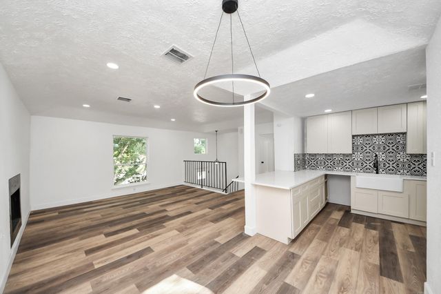 19306 Gladewater Court, Tomball, TX 77375