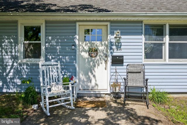 428 FLANDERS RD, Burlington, NJ 08016