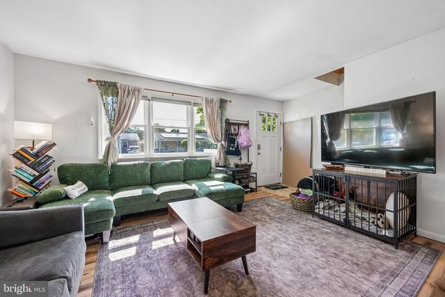 428 FLANDERS RD, Burlington, NJ 08016