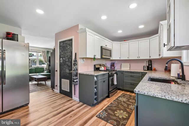 428 FLANDERS RD, Burlington, NJ 08016