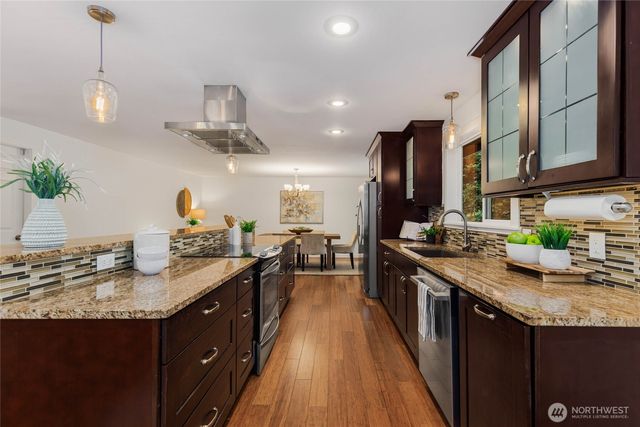 5839 NE 197th Street, Kenmore, WA 98028