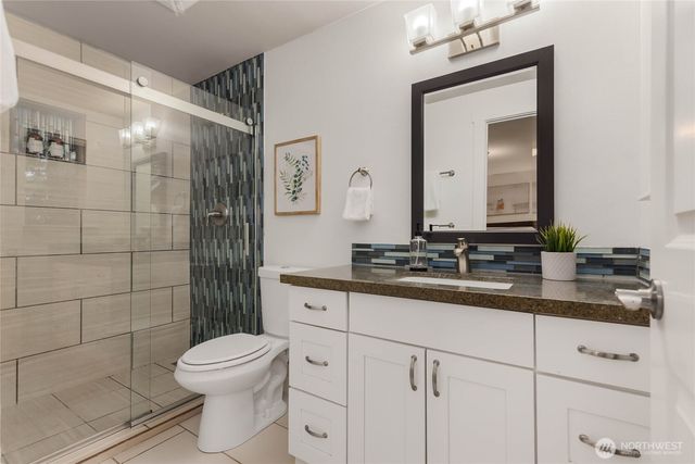 5839 NE 197th Street, Kenmore, WA 98028
