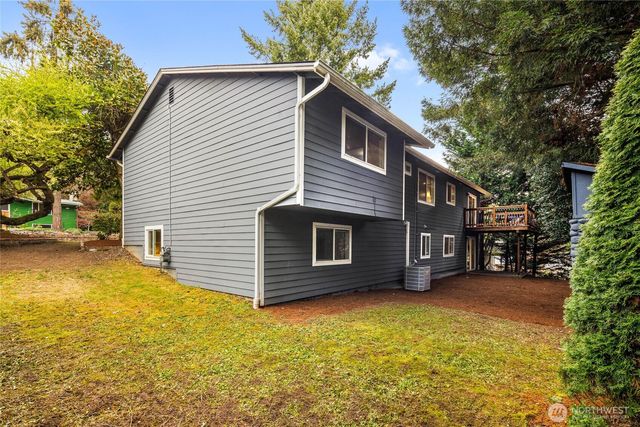 5839 NE 197th Street, Kenmore, WA 98028