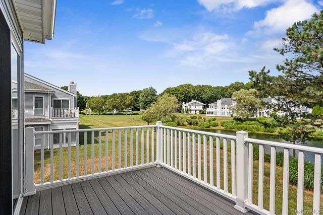 17 Lakeview Drive, Manorville, NY 11949