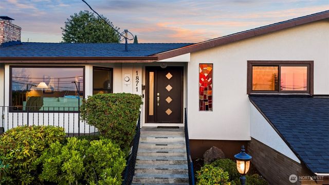 1871 N Skyline Drive, Tacoma, WA 98406