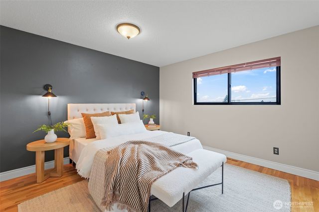 1871 N Skyline Drive, Tacoma, WA 98406