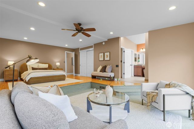 1871 N Skyline Drive, Tacoma, WA 98406