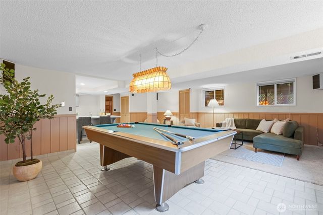 1871 N Skyline Drive, Tacoma, WA 98406