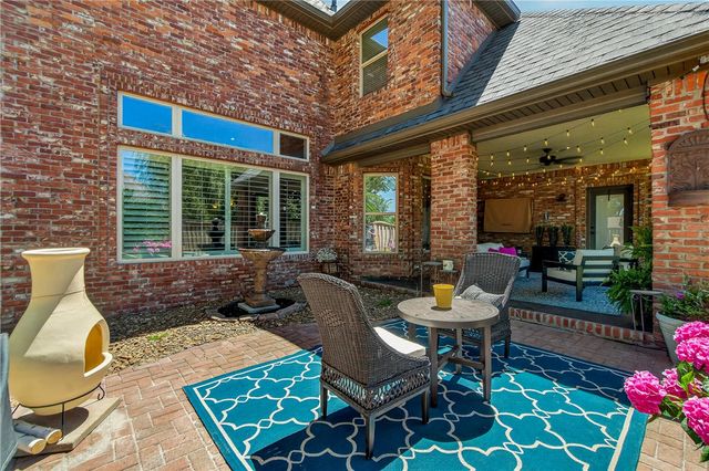 1505 NE Chapel Hill Drive, Bentonville, AR 72712