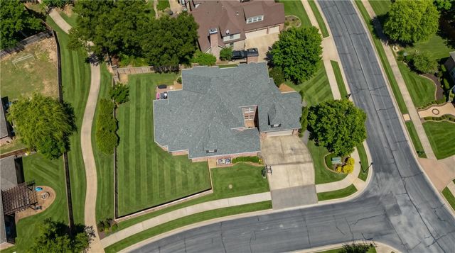 1505 NE Chapel Hill Drive, Bentonville, AR 72712