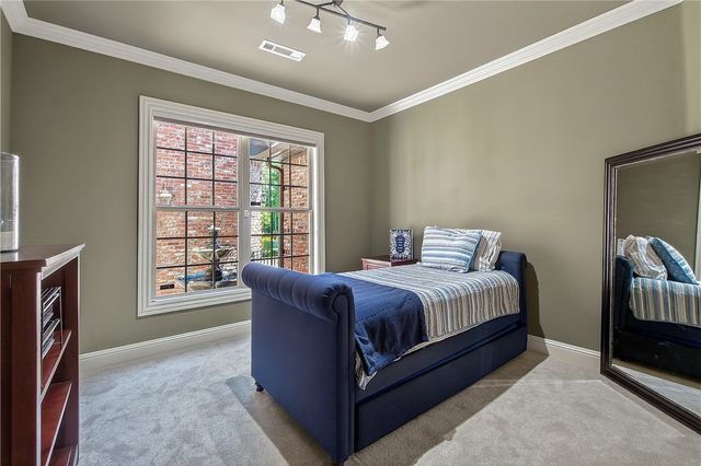 1505 NE Chapel Hill Drive, Bentonville, AR 72712