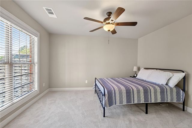 1505 NE Chapel Hill Drive, Bentonville, AR 72712