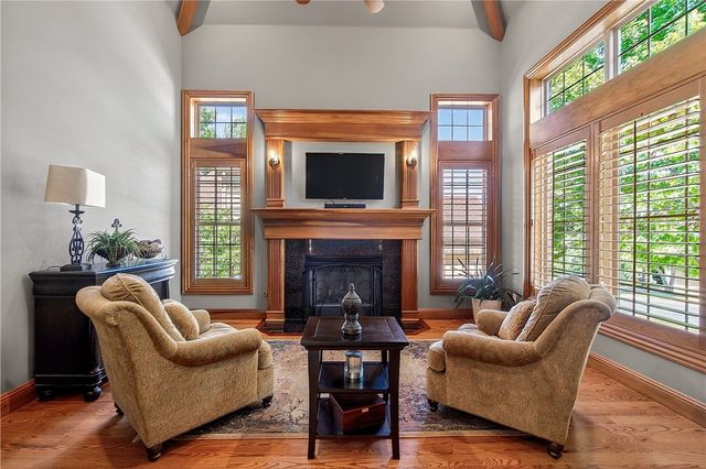 1505 NE Chapel Hill Drive, Bentonville, AR 72712