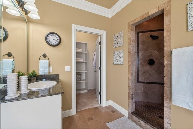 1505 NE Chapel Hill Drive, Bentonville, AR 72712