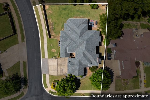1505 NE Chapel Hill Drive, Bentonville, AR 72712