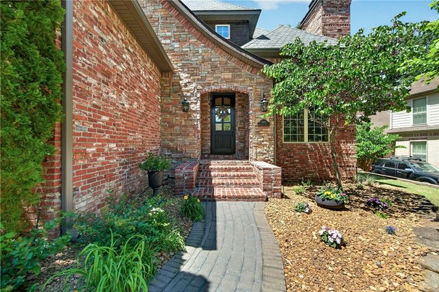 1505 NE Chapel Hill Drive, Bentonville, AR 72712