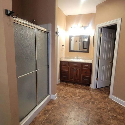 828 Prosser Rd, Leoma, TN 38468