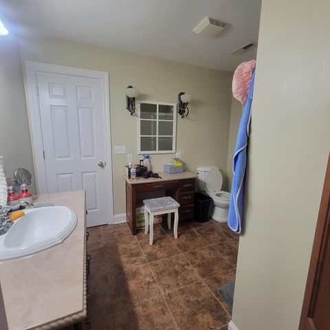 828 Prosser Rd, Leoma, TN 38468