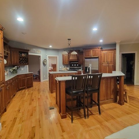 828 Prosser Rd, Leoma, TN 38468