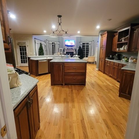 828 Prosser Rd, Leoma, TN 38468