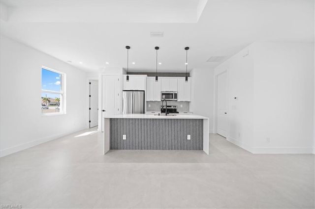 2724 NW 21st ST, Cape Coral, FL 33993