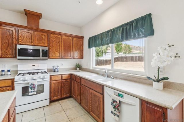1346 Wilson Rd, Ramona, CA 92065