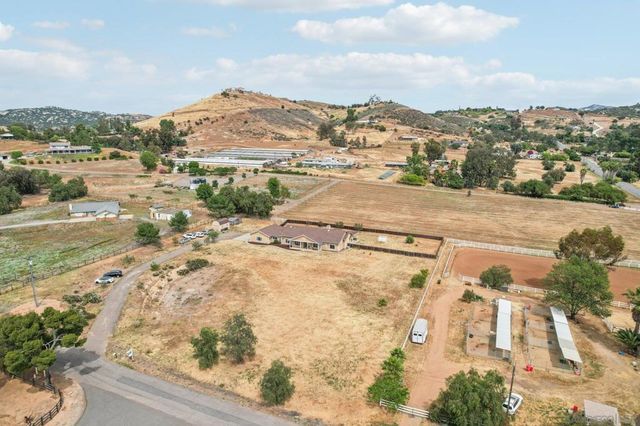 1346 Wilson Rd, Ramona, CA 92065