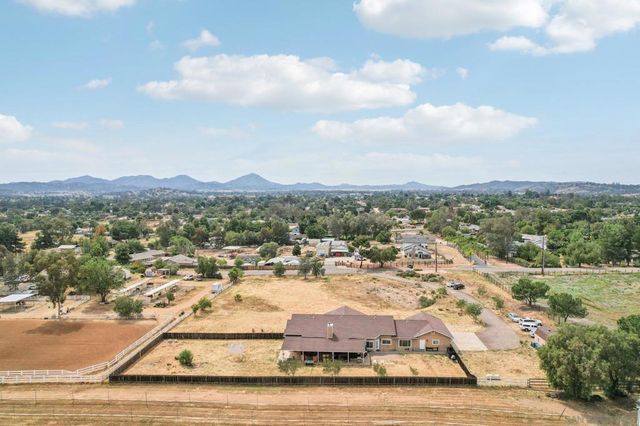 1346 Wilson Rd, Ramona, CA 92065