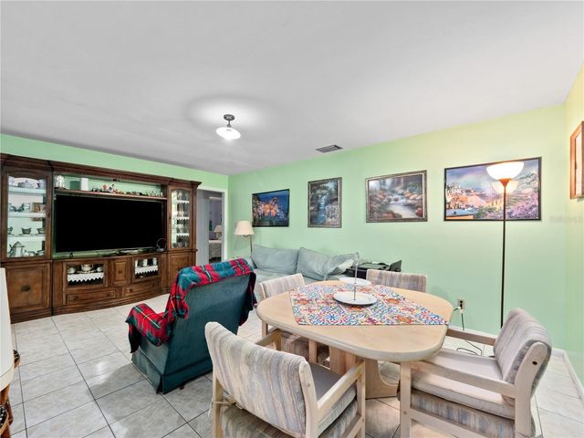 7002 CRESTLAKE DRIVE, Orlando, FL 32819