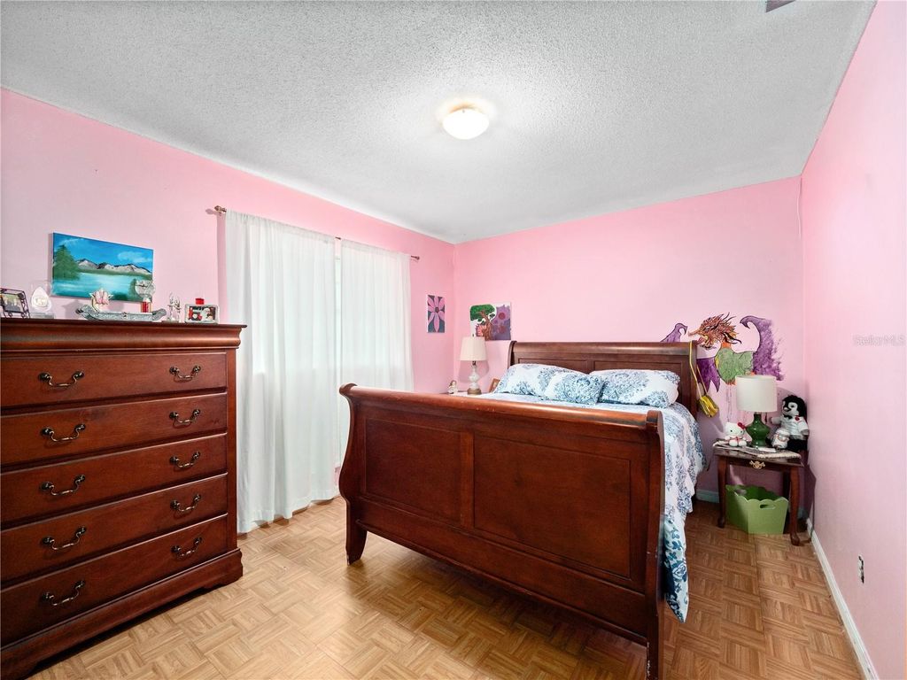 Image 13 of property listing at 7002 CRESTLAKE DRIVE, Orlando, FL 32819