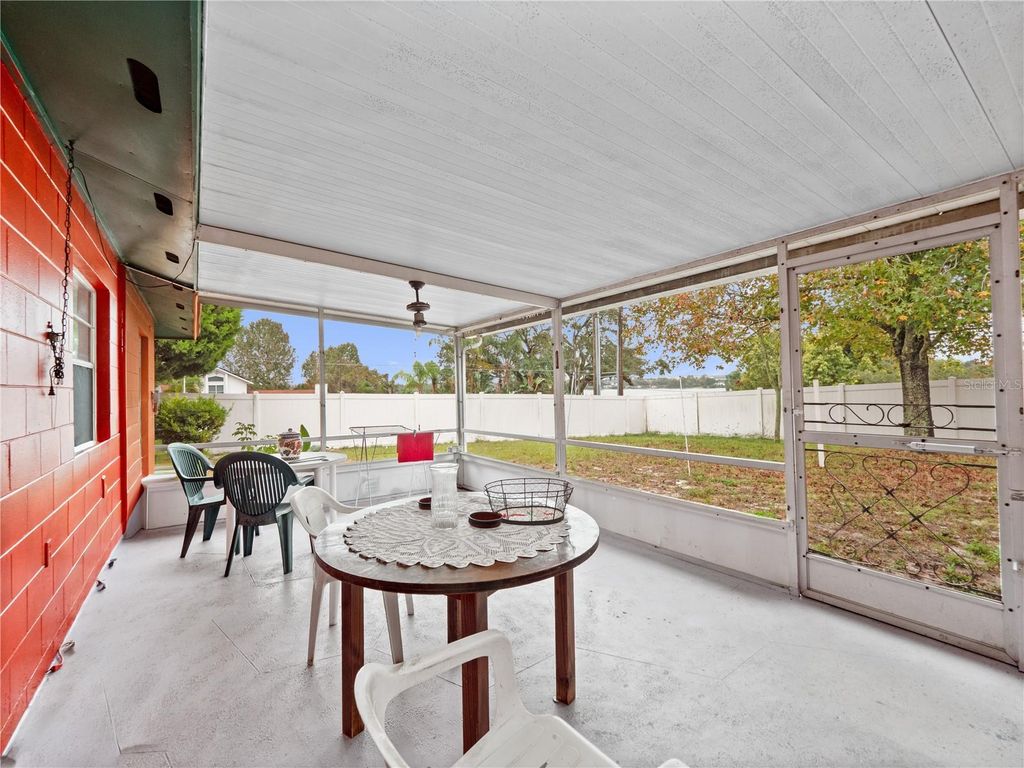 Image 21 of property listing at 7002 CRESTLAKE DRIVE, Orlando, FL 32819