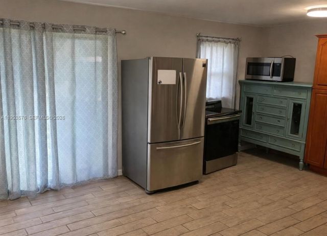 10010 SW 161st Street, Miami, FL 33157