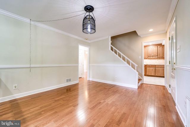 4038 MAPLE ST, Fairfax, VA 22030