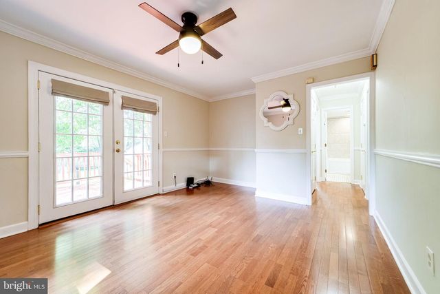 4038 MAPLE ST, Fairfax, VA 22030