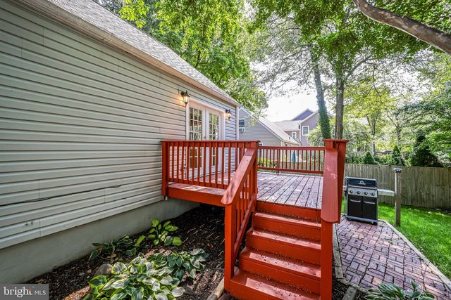 4038 MAPLE ST, Fairfax, VA 22030