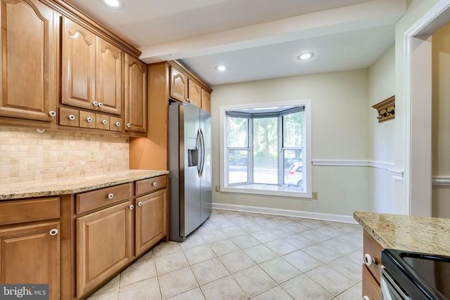 4038 MAPLE ST, Fairfax, VA 22030