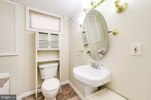 4038 MAPLE ST, Fairfax, VA 22030