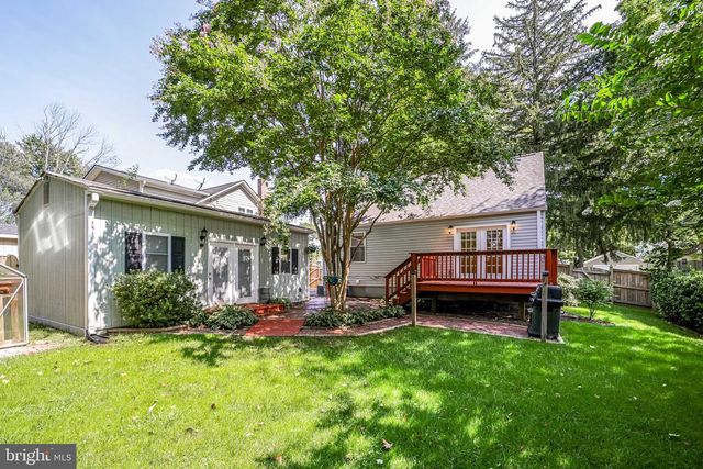 4038 MAPLE ST, Fairfax, VA 22030