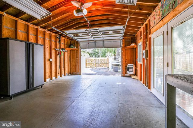 4038 MAPLE ST, Fairfax, VA 22030